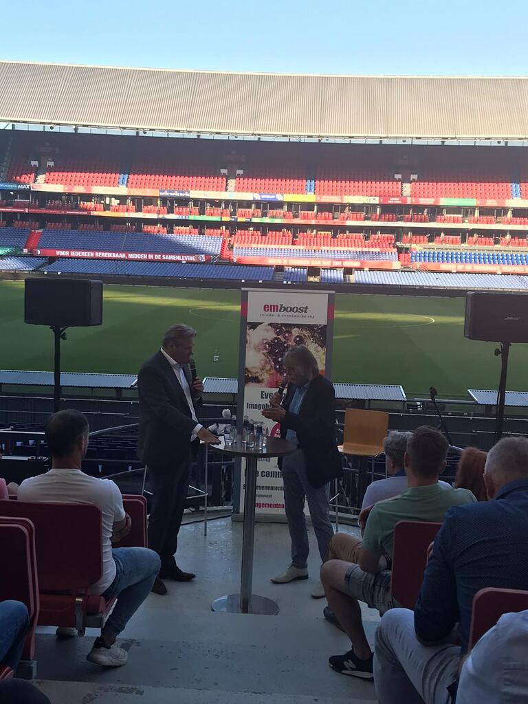 Johan Derksen in De Kuip als spreker